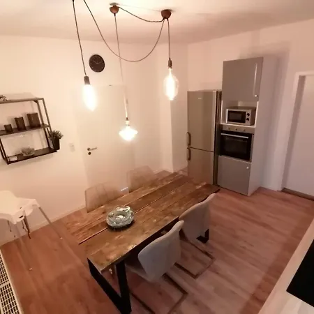 Kernsanierte Ferienwohnung!! * Jever