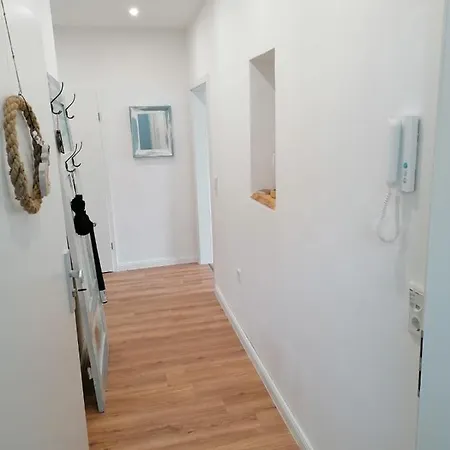 Kernsanierte Ferienwohnung!! Daire